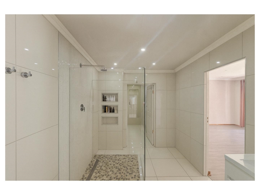 4 Bedroom Property for Sale in Ladybrand Free State